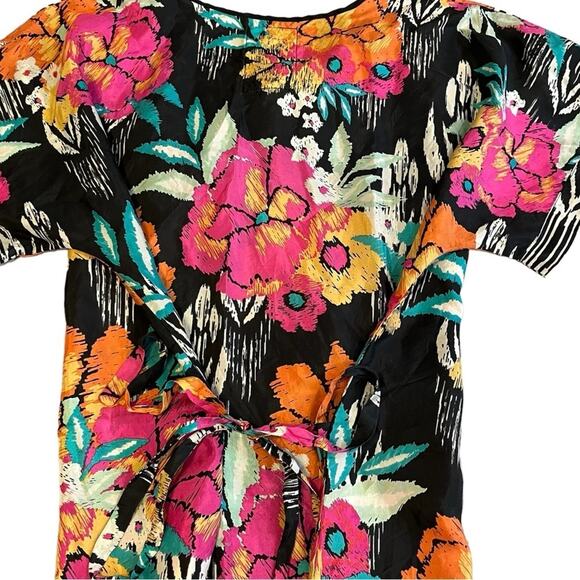 Johnny Was 100% Silk Floral Pullover Mumu Tunic Top Short Sleeve V-Neck Size XS - Picture 6 of 8